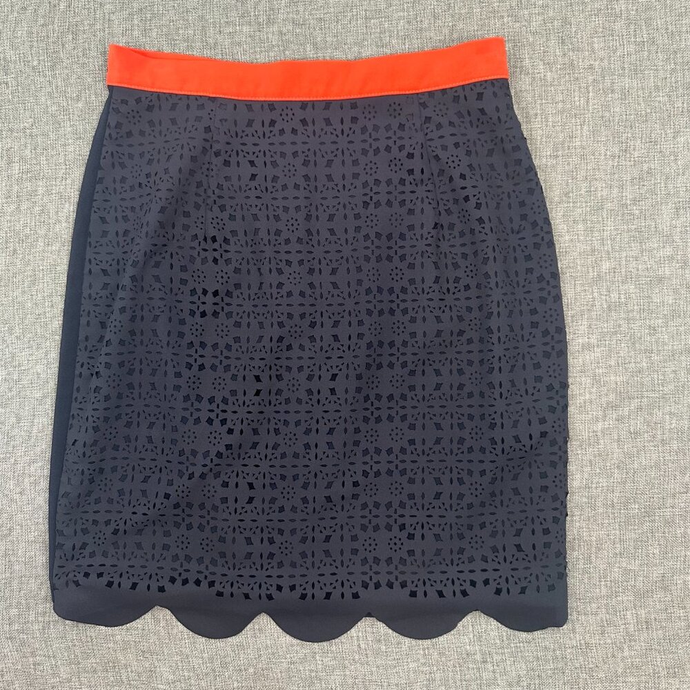 Pixley Navy Blue Pencil Skirt Small Scalloped Hem Zipper Closure Pre-Owned‎